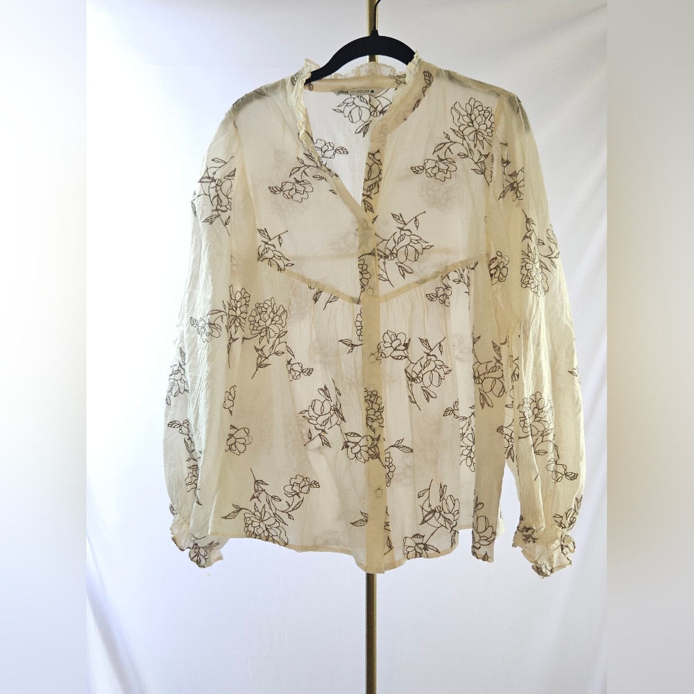 ZARA Limited Edition Floral Embroidered Blouse - Stand Collar Puff Sleeve - XL
